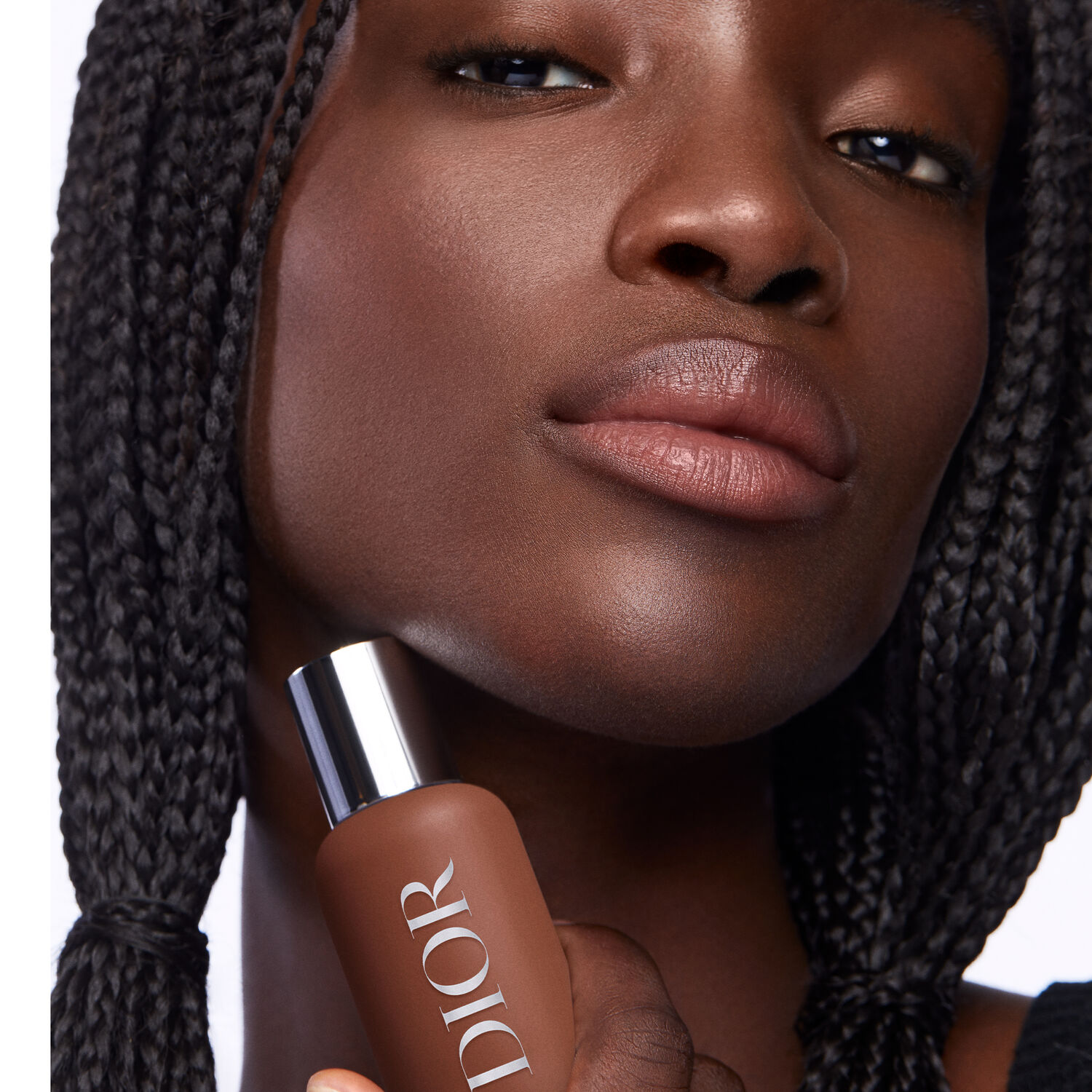 BACKSTAGE FACE & BODY FOUNDATION (BASE PARA EL ROSTRO Y CUERPO)